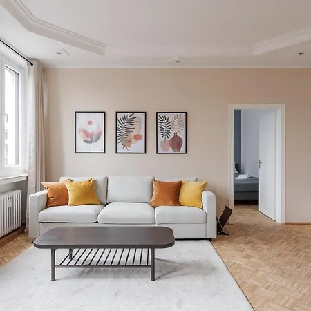Flats 4 You, Moderne Naehe Hbf, Due-messe 20 Min, Netflix, Kueche *