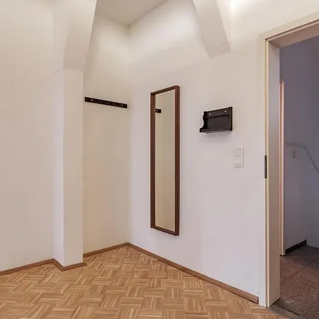 Flats 4 You, Moderne Naehe Hbf, Due-messe 20 Min, Netflix, Kueche Appartement Duisburg