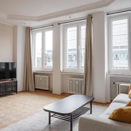 Apartamento Design - Workspace & Kitchen - Messe Dus